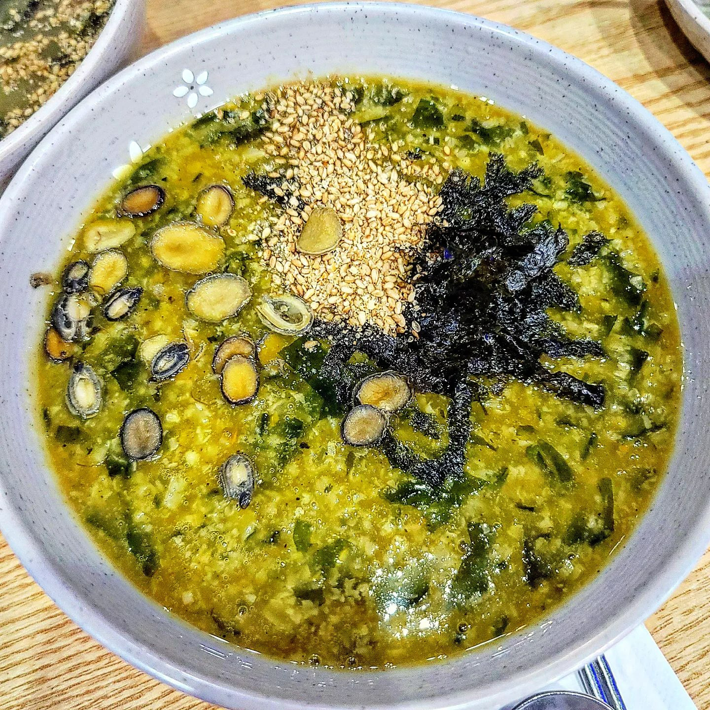 울릉도태양식당따개비칼국수