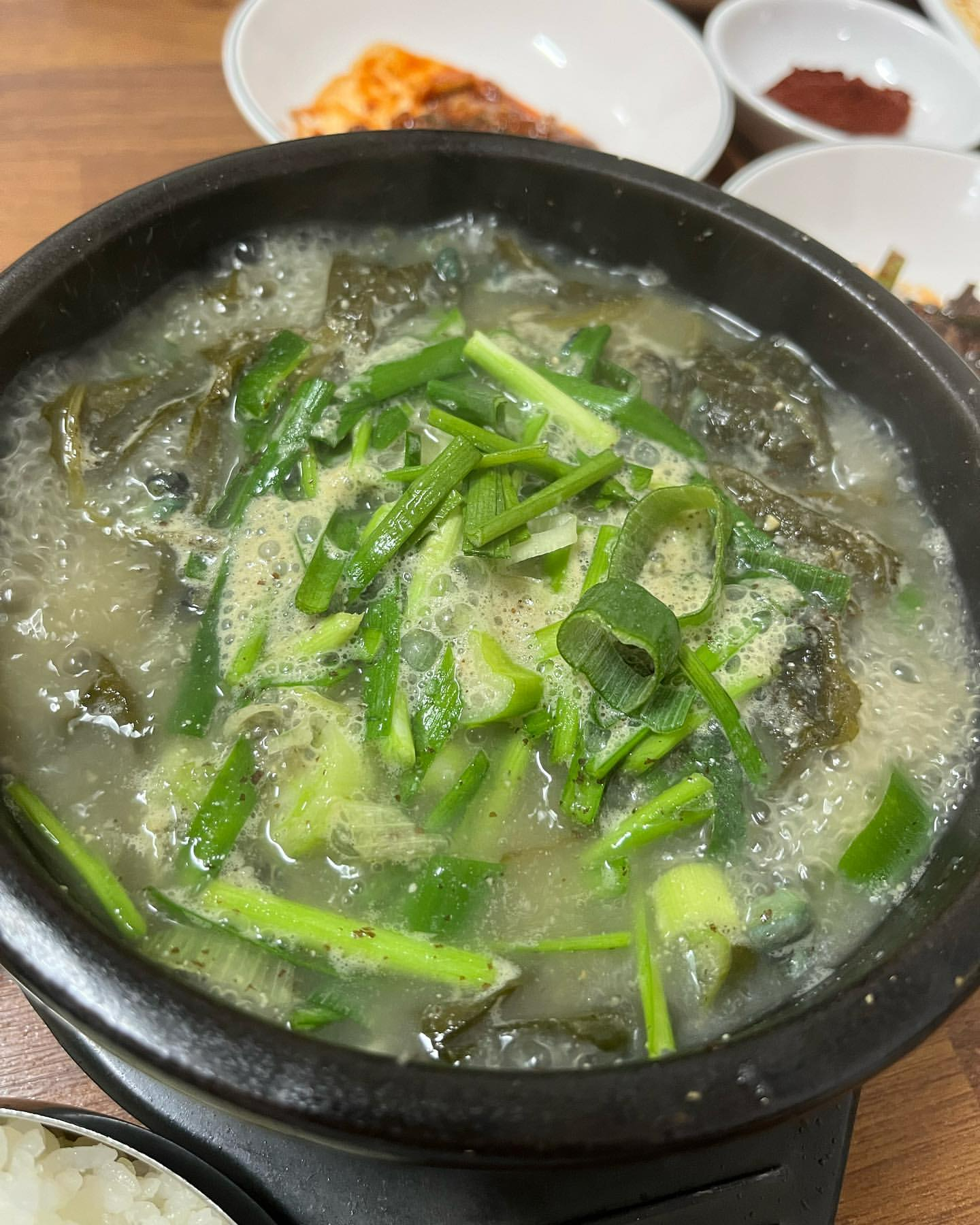 다슬기향촌성호식당