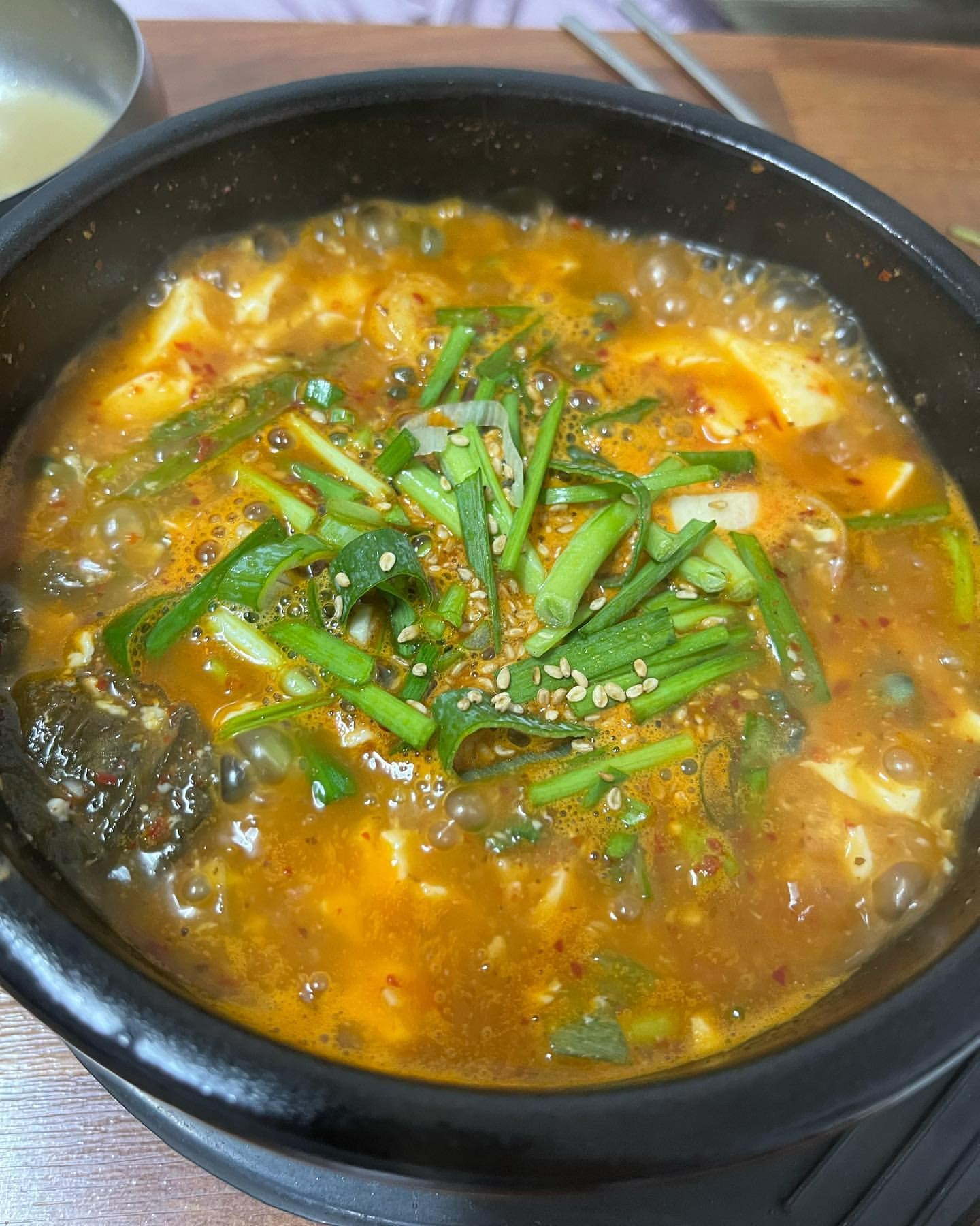 다슬기향촌성호식당