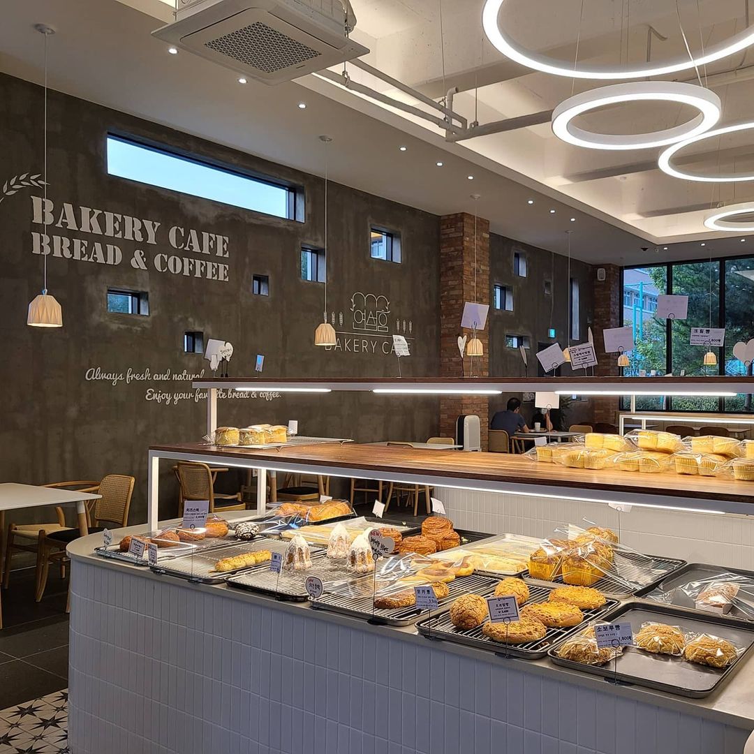 연선흠베이커리카페(YONSUNHEUM BAKERY CAFE)