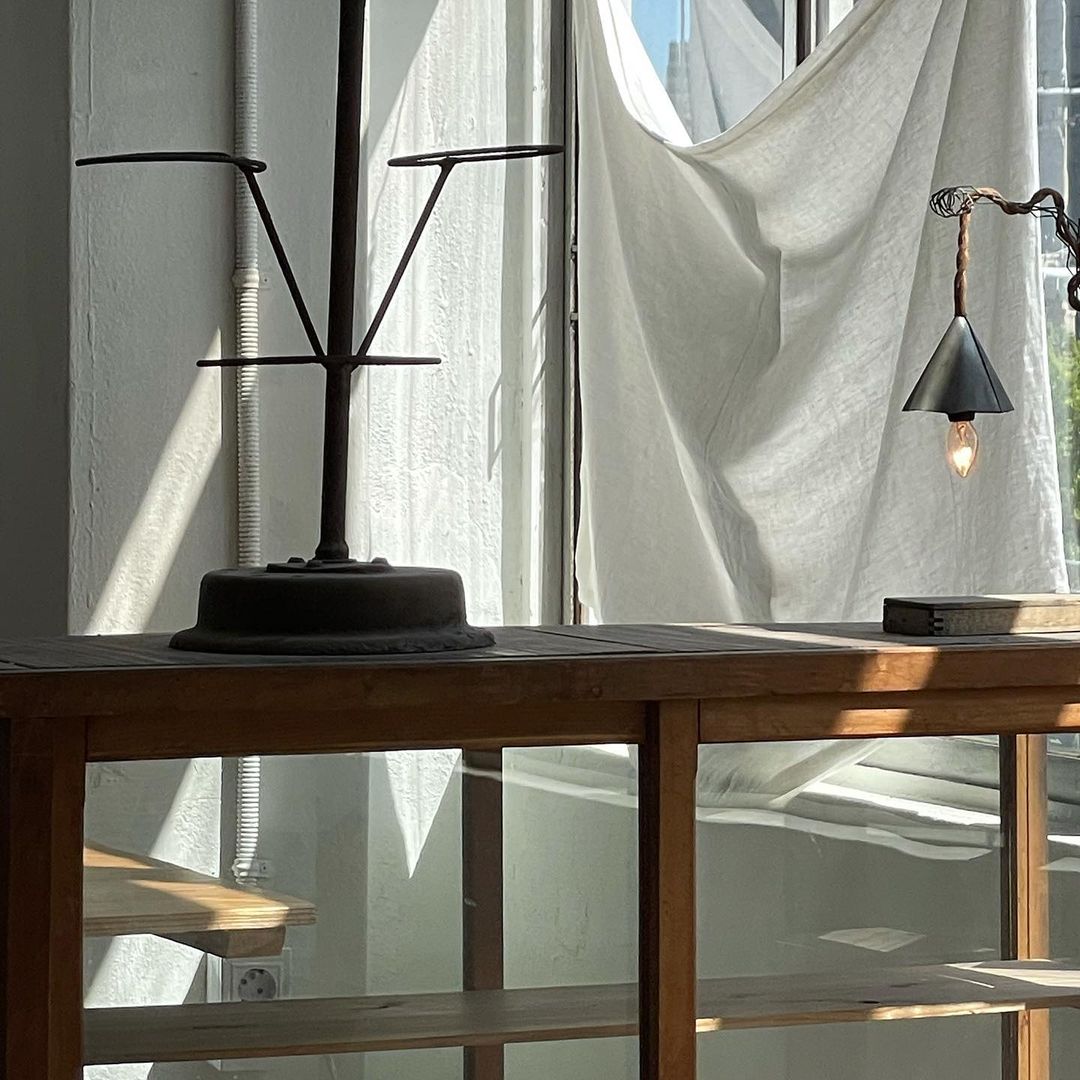 네살차이(4years apart)