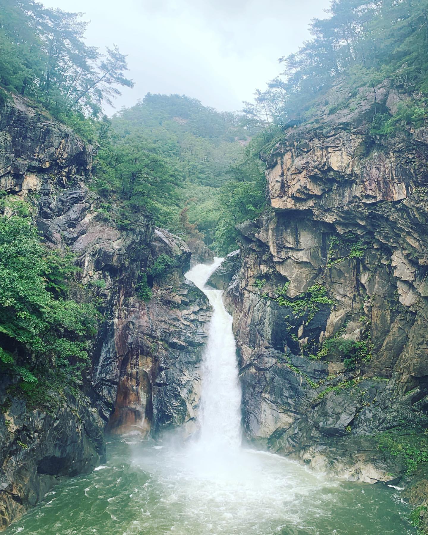 삼부연폭포(Sambuyeon Waterfall)