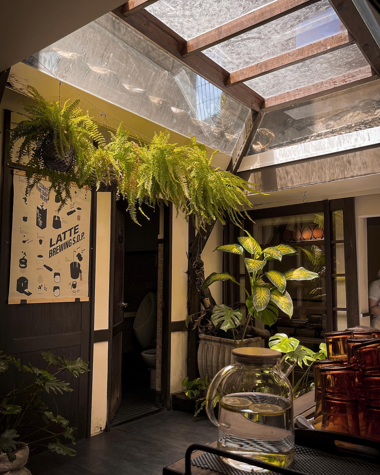 二條通．綠島小夜曲(The Island cafe)