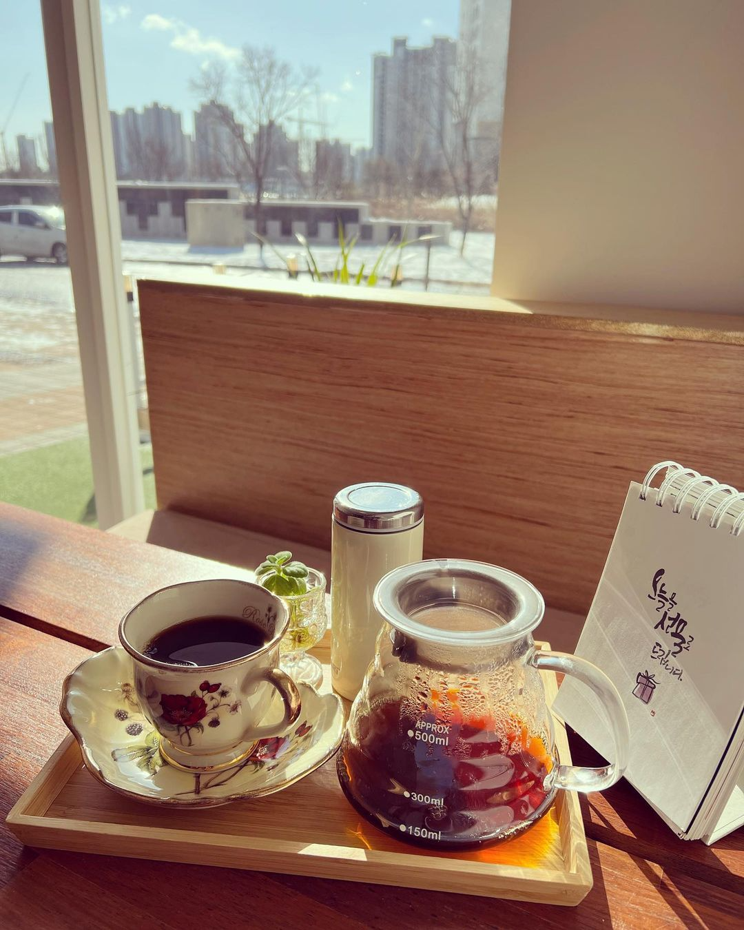 블랙데스크(Black Desk)