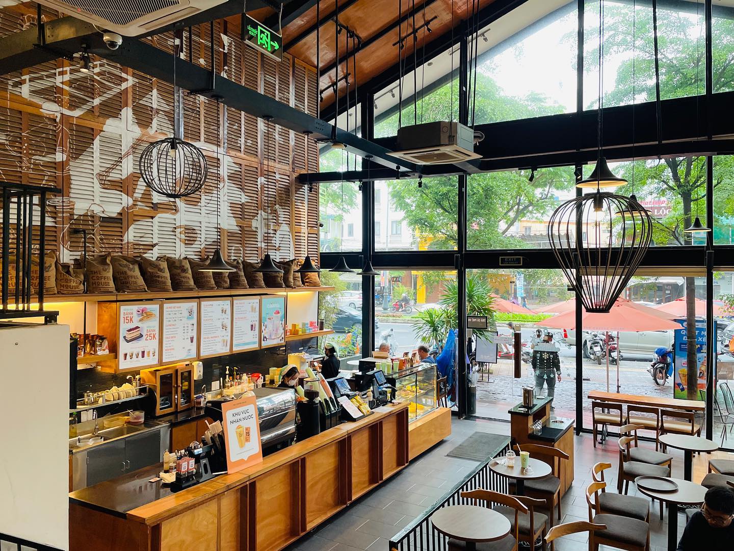 The Coffee House(더 커피 하우스)