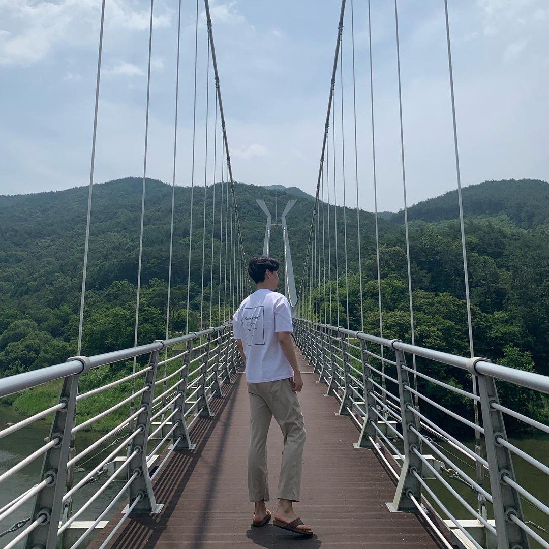 대황강 출렁다리's picture