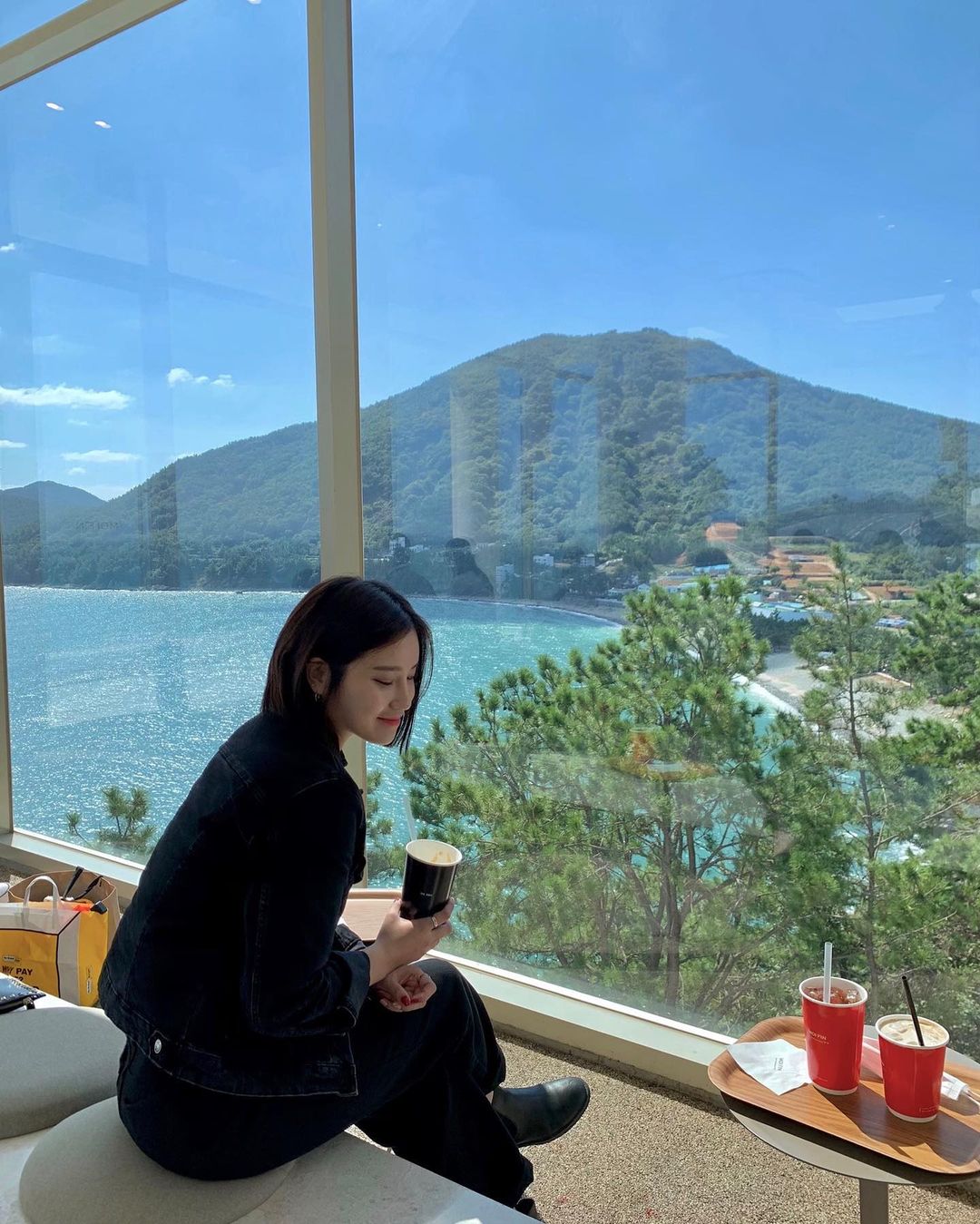 모이핀(MOI FIN)'s picture