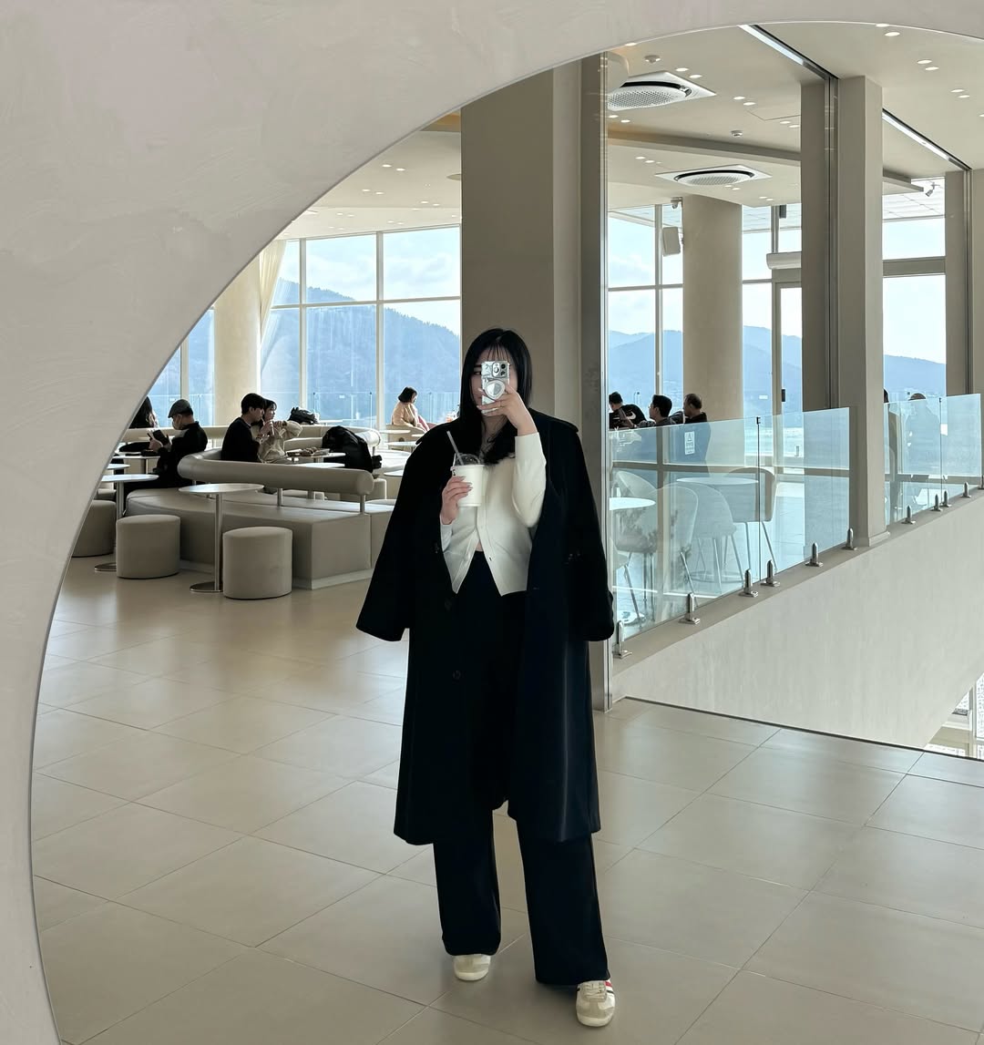 모이핀(MOI FIN)'s picture