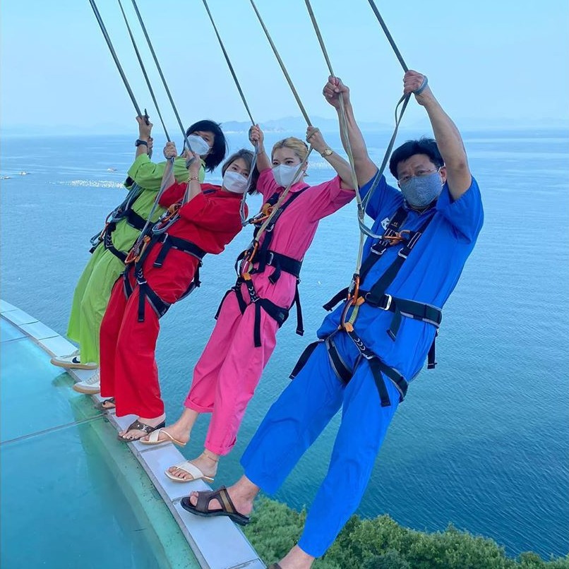 남해보물섬전망대&스카이워크(Namhae Treasure Island Observatory & Skywalk)'s picture