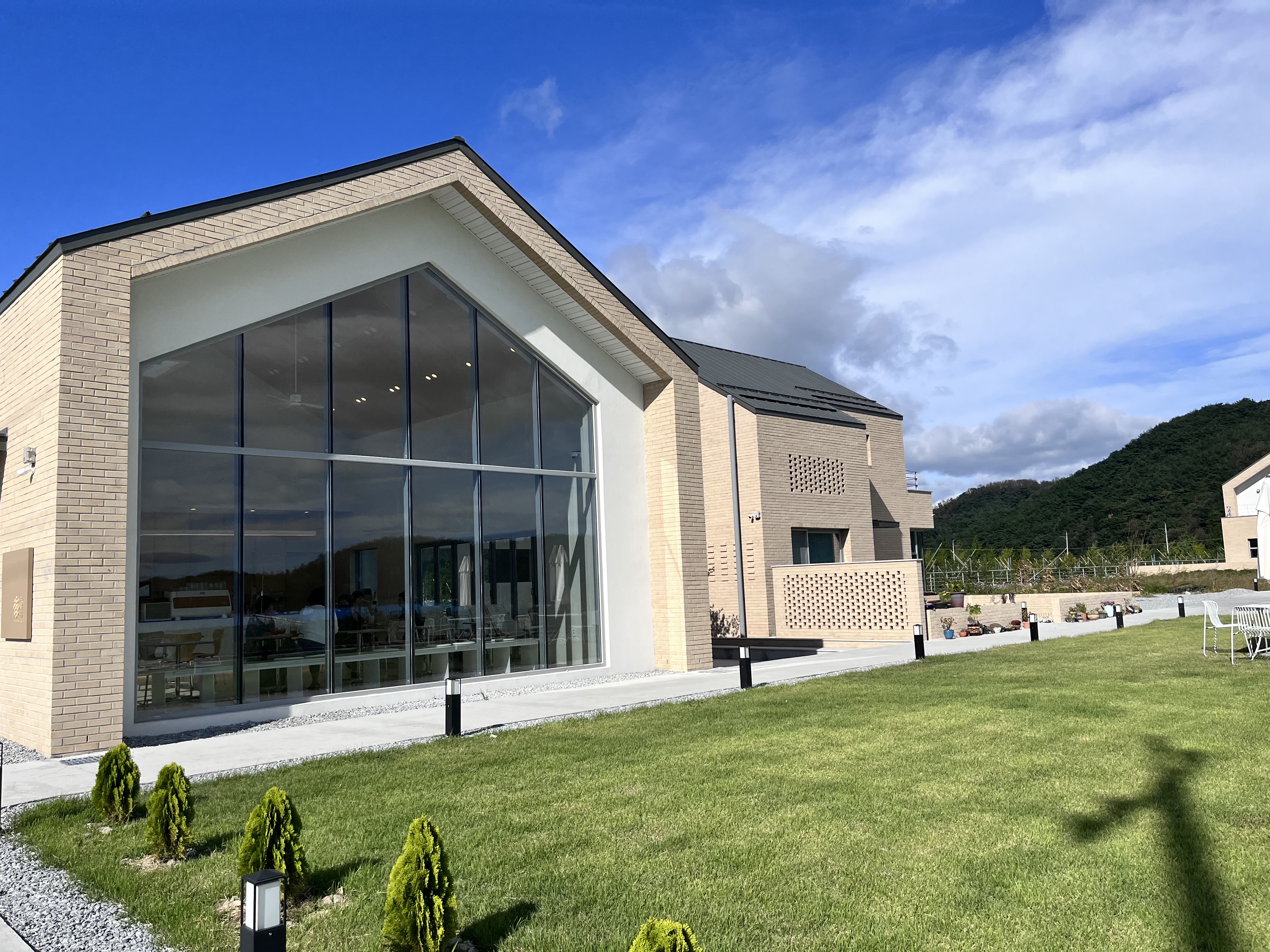 연화 카페(Yeonhwa Cafe)