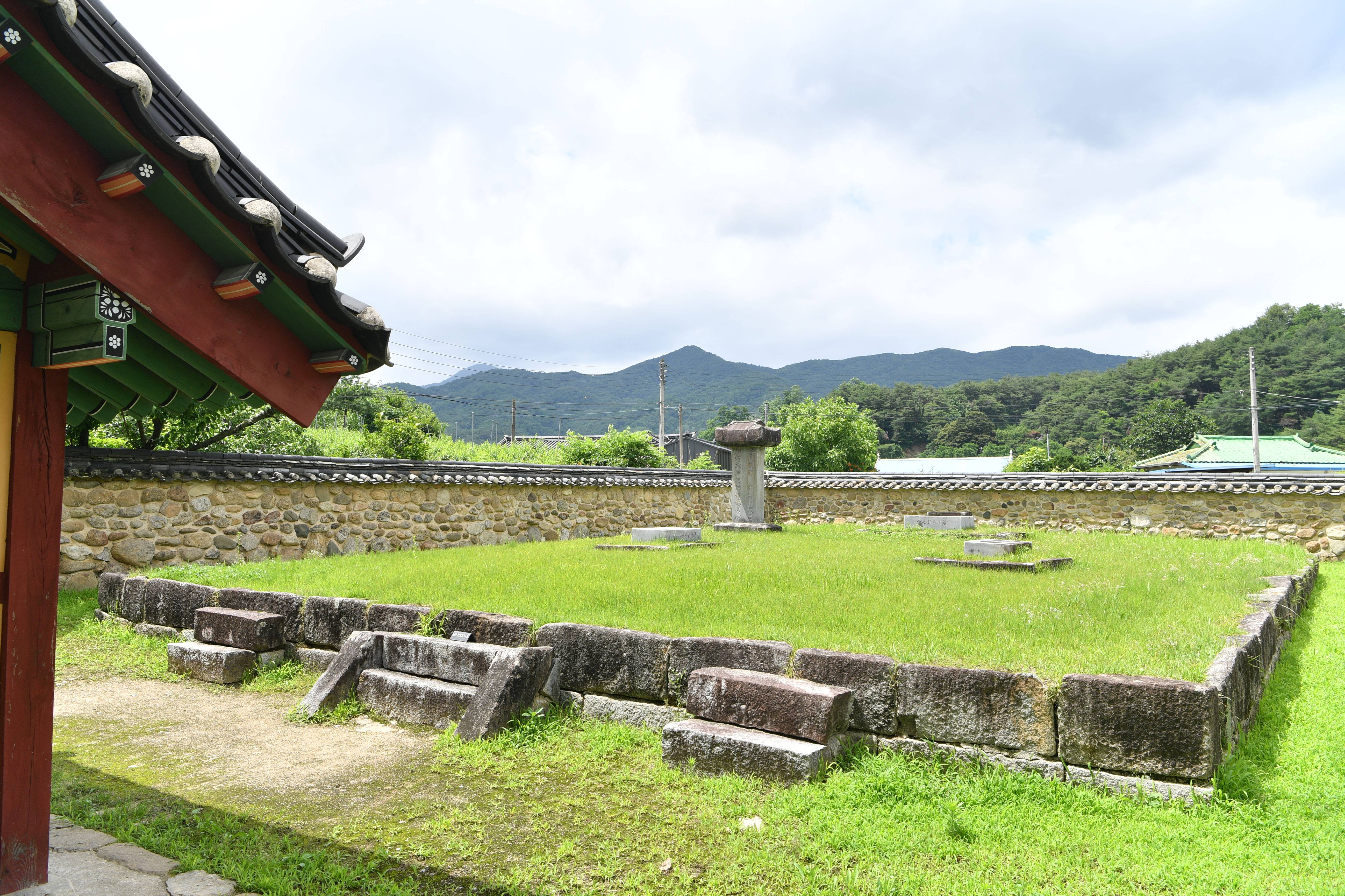 영주 금성대군 신단(Altar for Prince Geumseong, Yeongju)