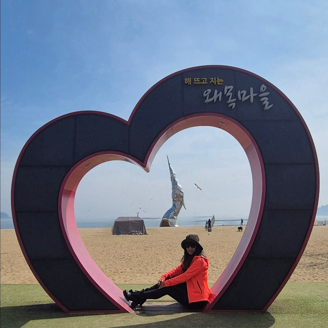 왜목마을 해수욕장(Waemok Village Beach)'s picture