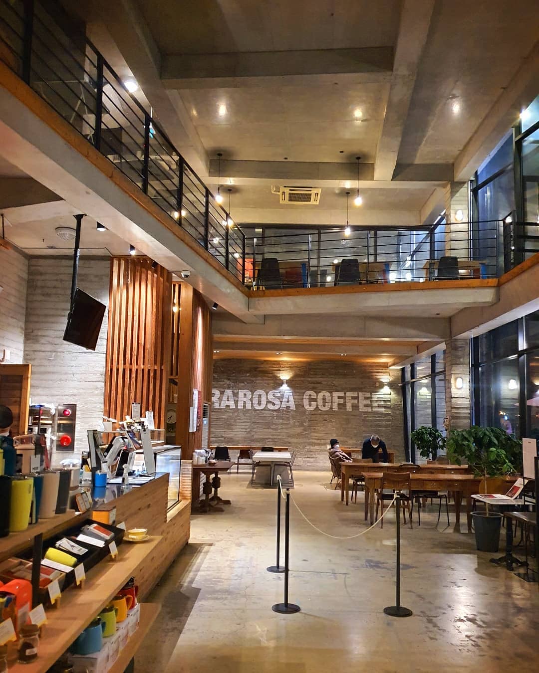 테라로사 사천점