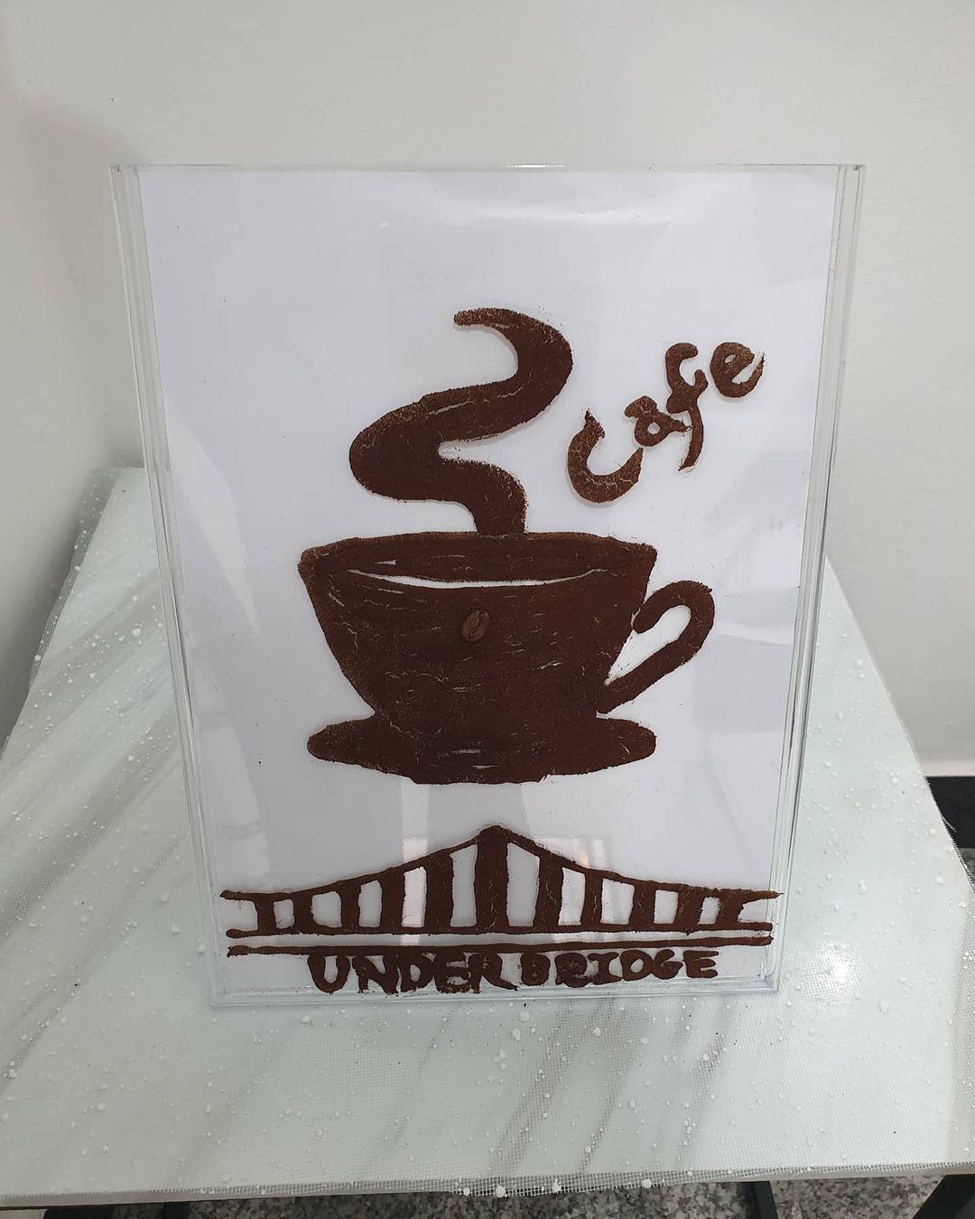 언더브릿지 (under bridge)