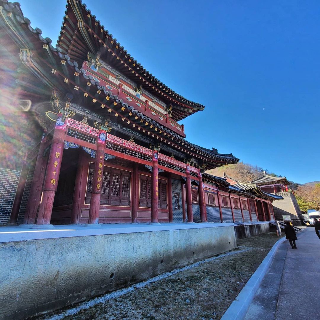 Danyang Explores Various Attractions
