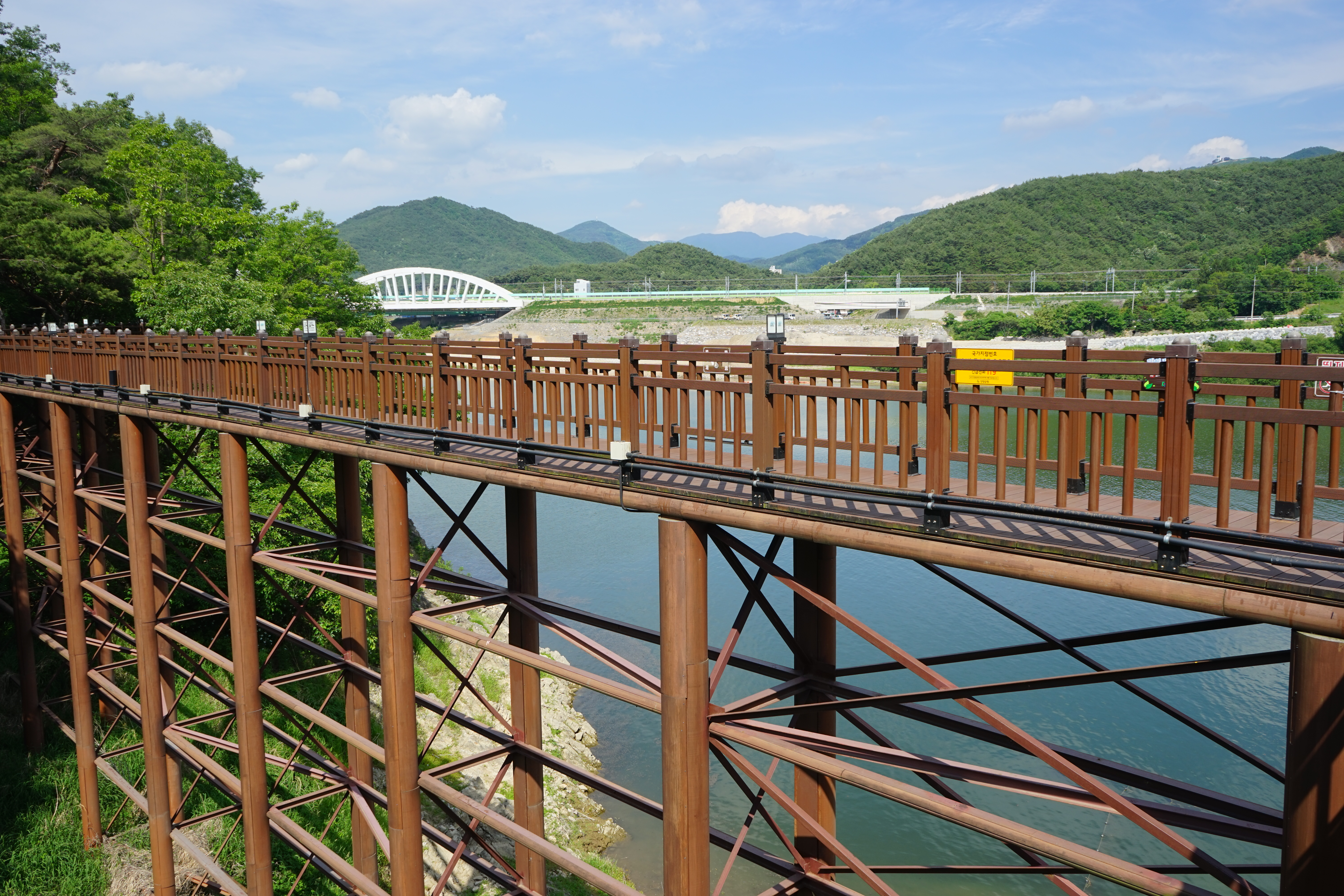 단양강 잔도(Danyanggang Jando Trail)