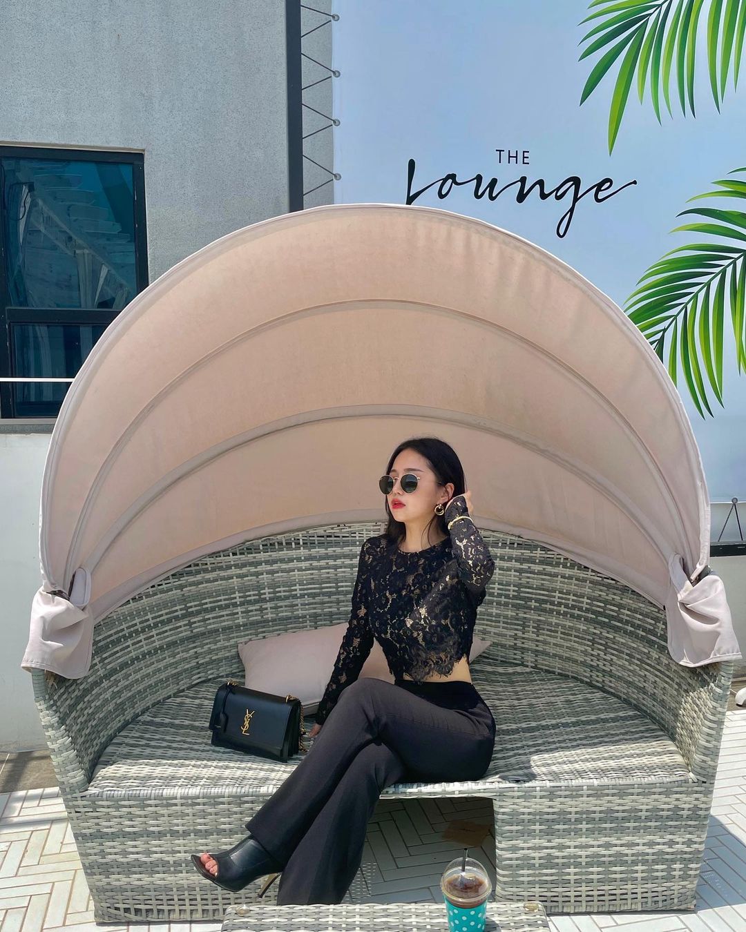 더 라운지 (폐업)()