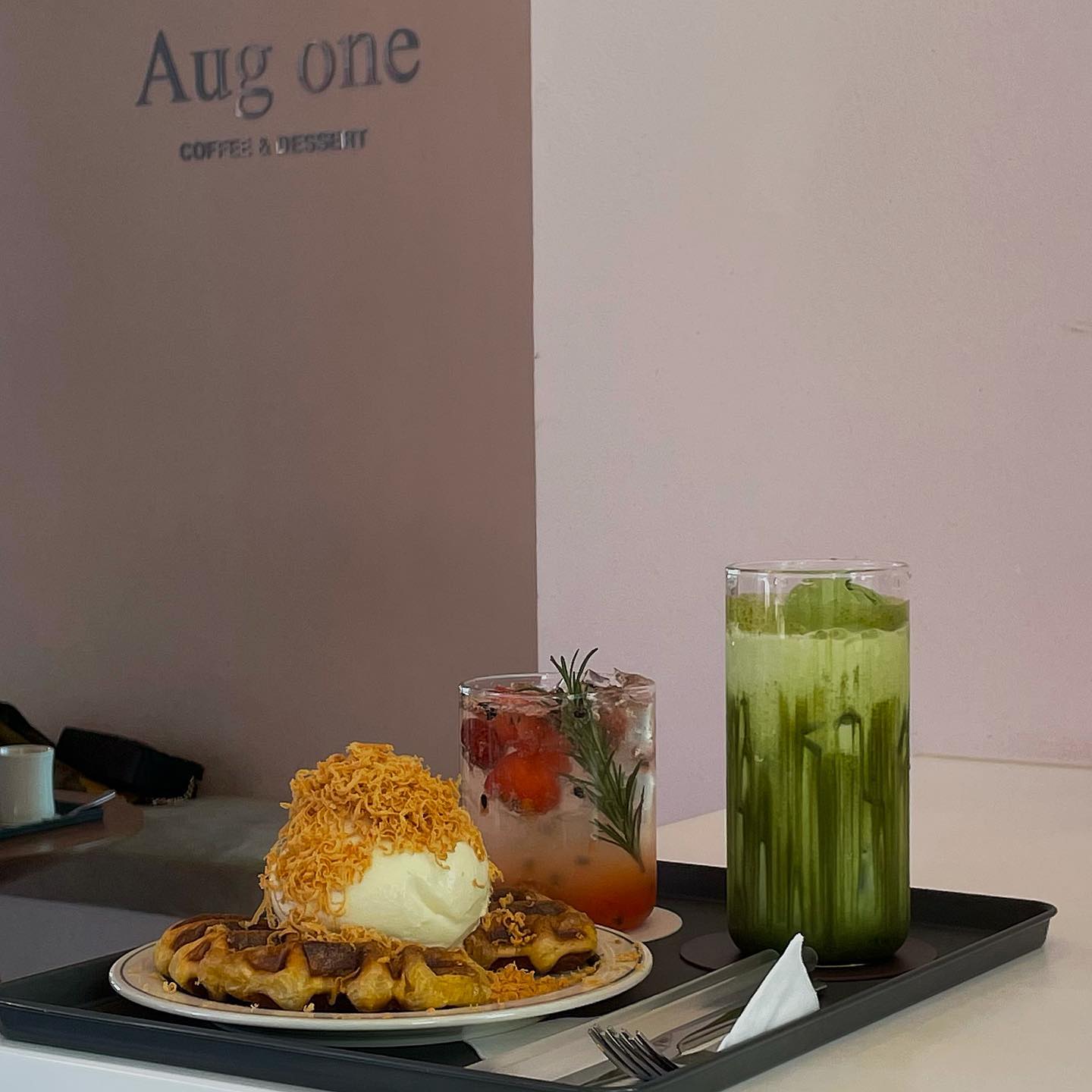 카페 어그원(Aug one coffee & dessert)