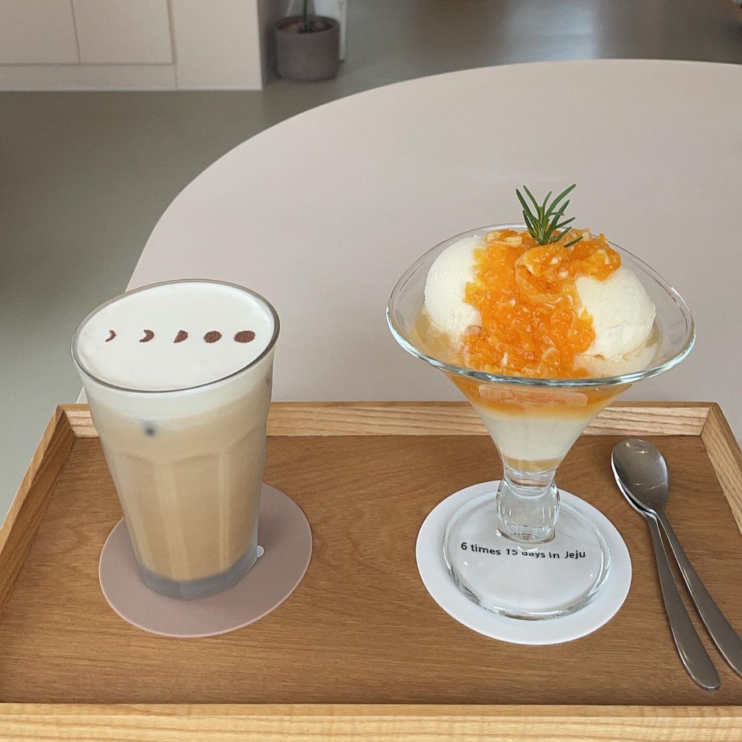 여섯번의 보름 (폐업)