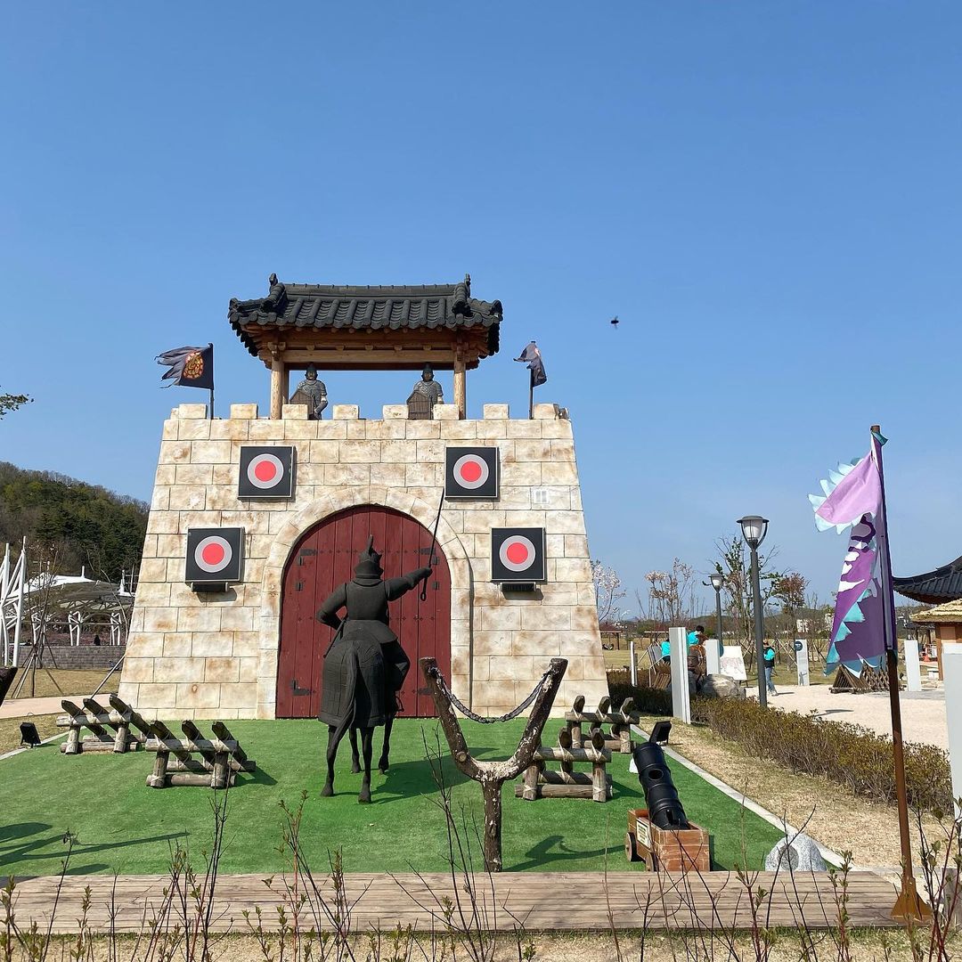 화랑설화마을(Hwarang Seolhwa Village)'s picture