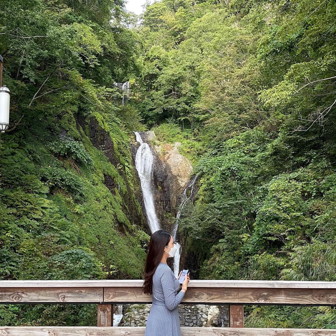 봉래폭포(Bongrae Falls)