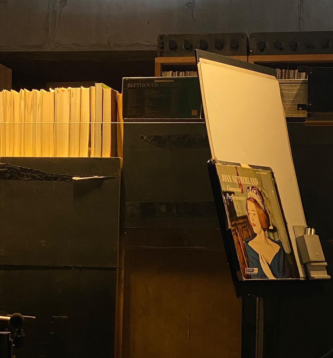 황인용뮤직스페이스카메라타