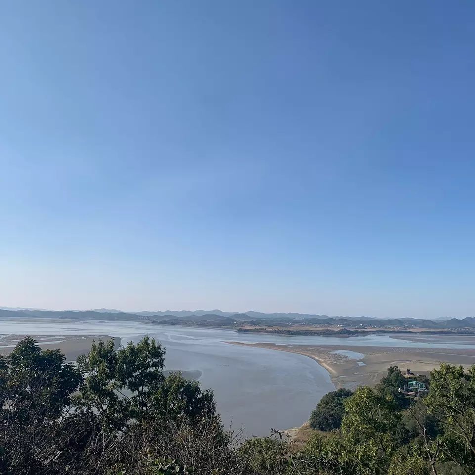 A Quiet Day of Peace in Paju