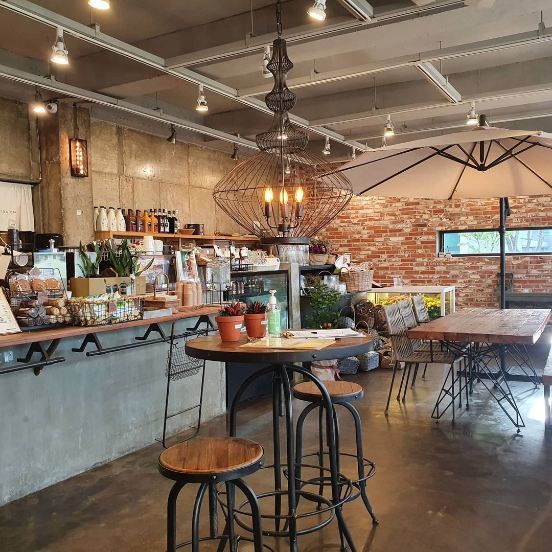 오름플라워카페(O'Rmm Flower Coffee)