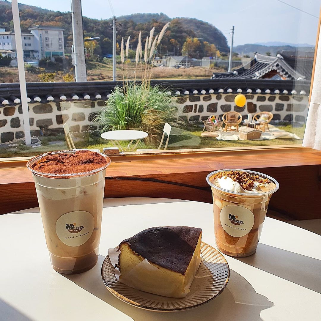 무드빌리지(MOOD VILLAGE)'s picture