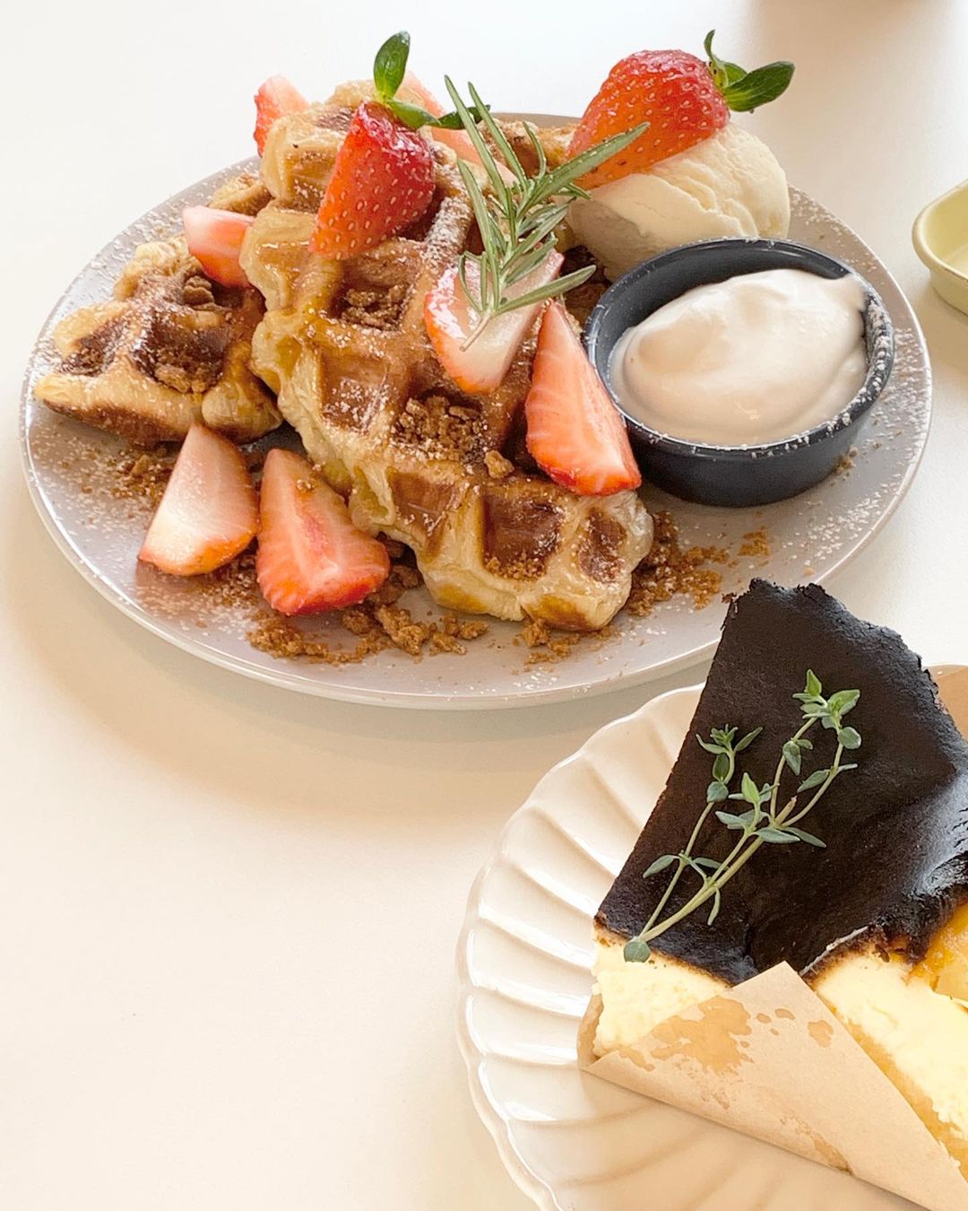 무드빌리지(MOOD VILLAGE)'s picture