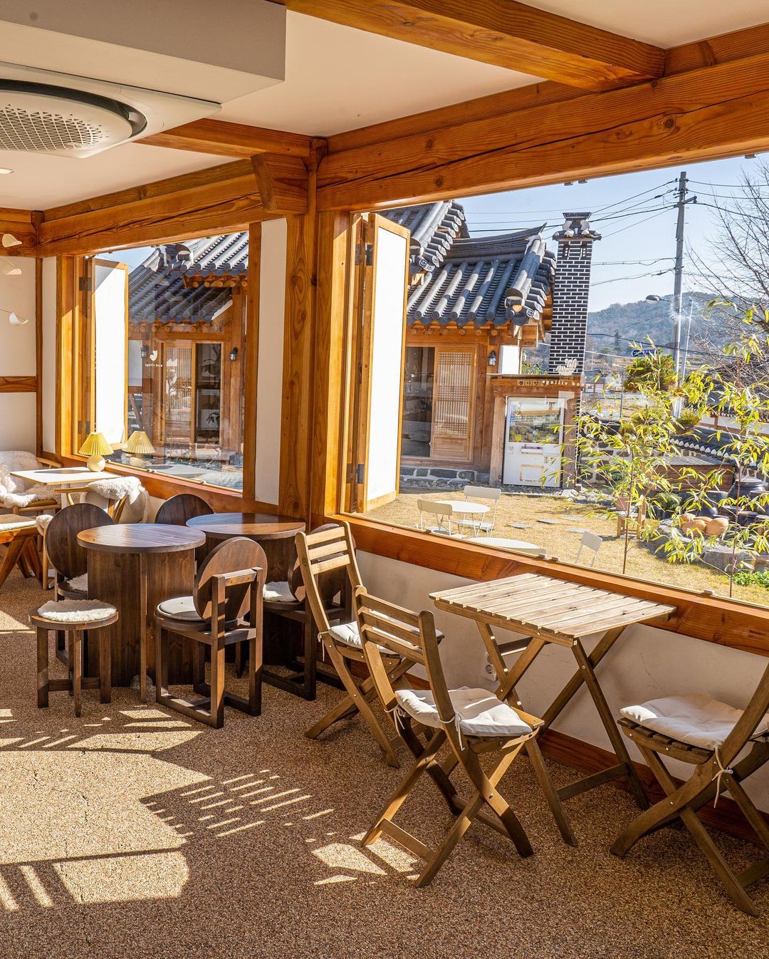 무드빌리지(MOOD VILLAGE)'s picture