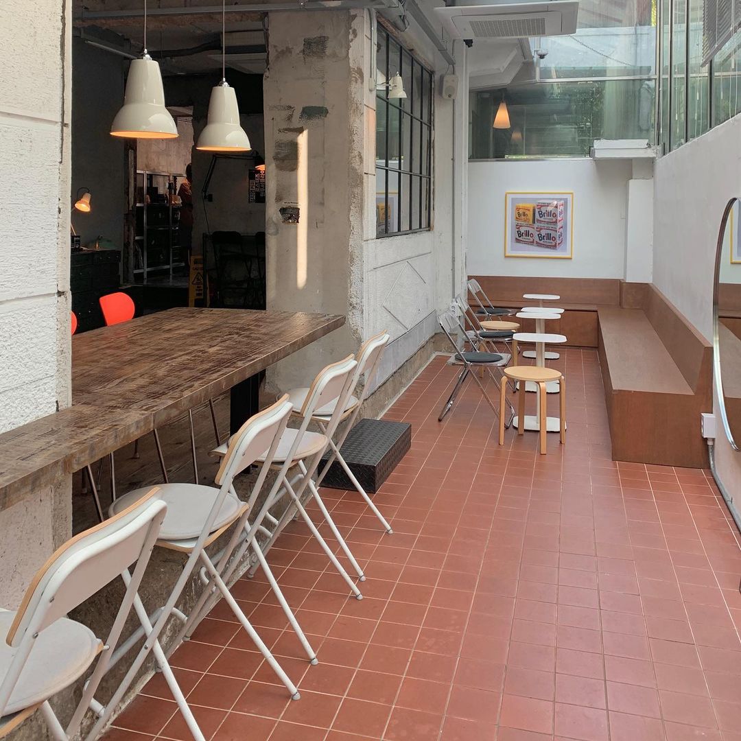 정지영커피로스터즈 화홍문점(Jung Jiyoung Coffee Roasters Hwahongmun Branch)