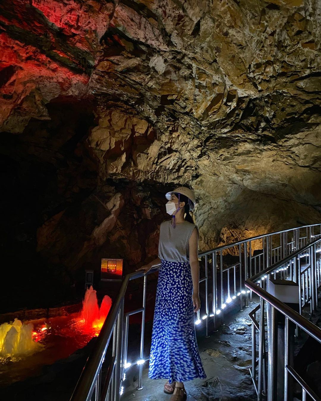 용연동굴(Yongyeon Cave)