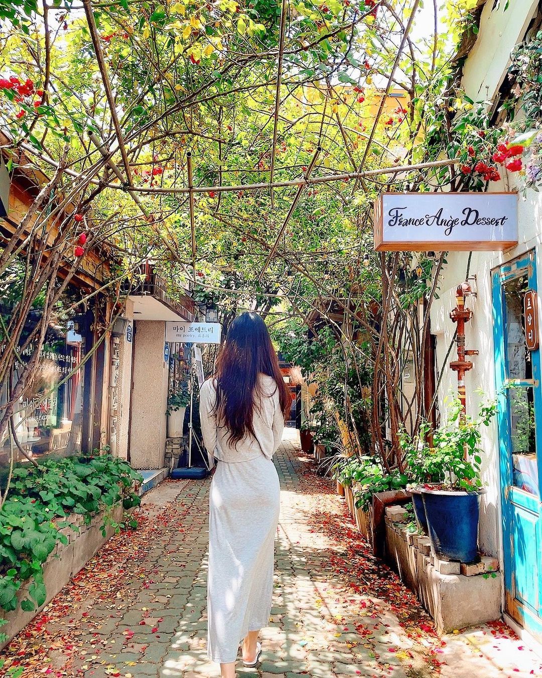 익선동 한옥거리(Ikseon-dong Hanok Street)