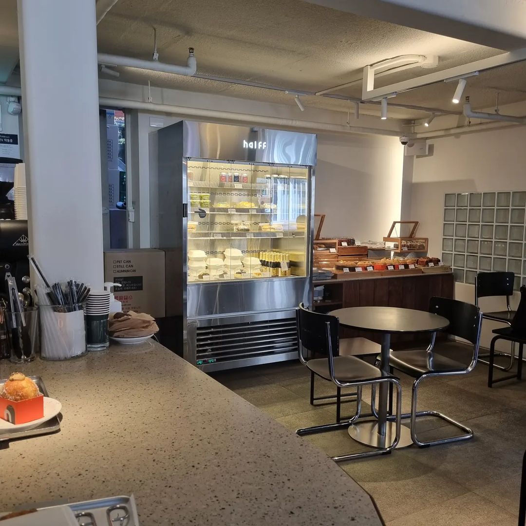 하프커피 성수점(halff Coffee Seongsu branch)