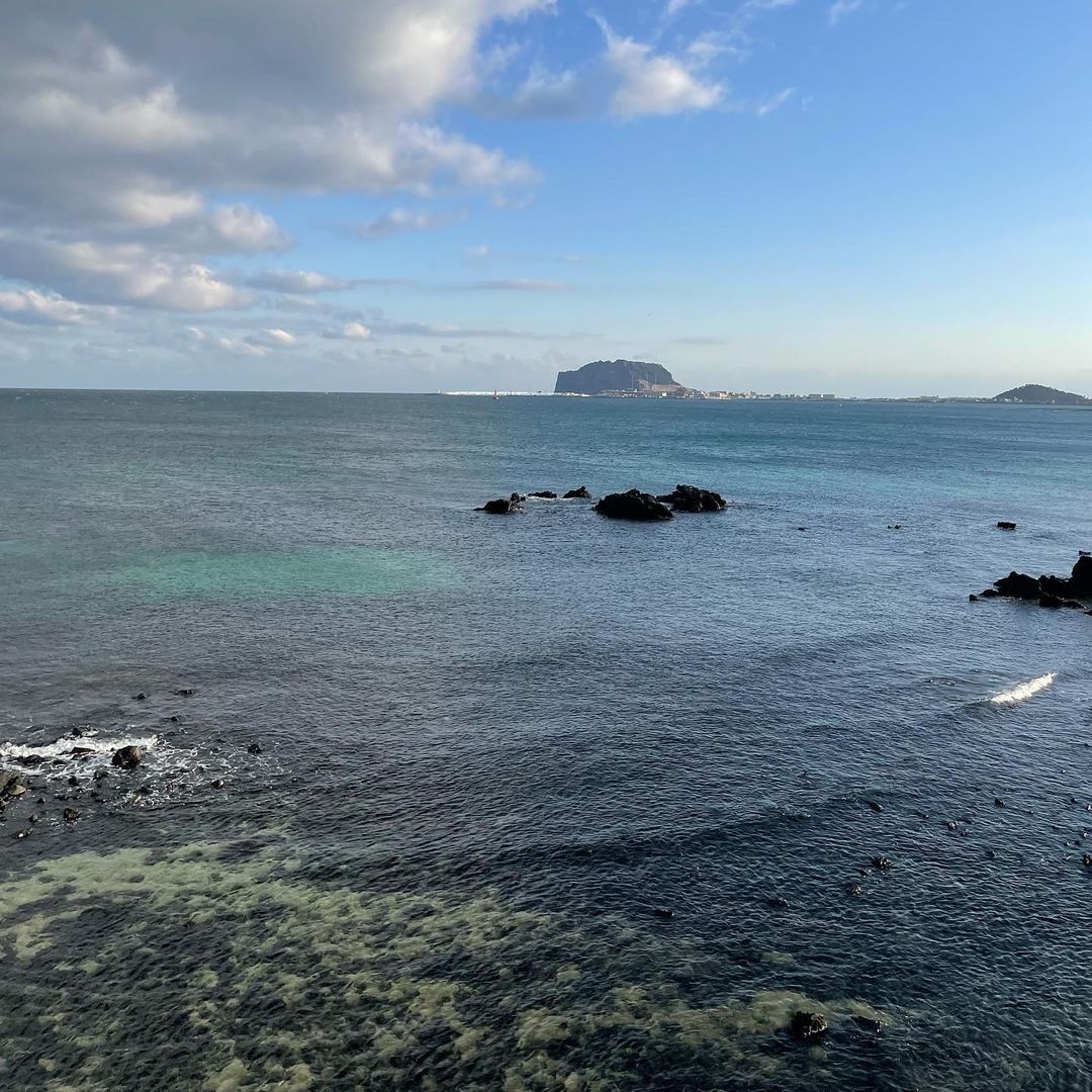 Lee Byeong-gwon's Recommended Jeju Drive: Original Coastal Charm