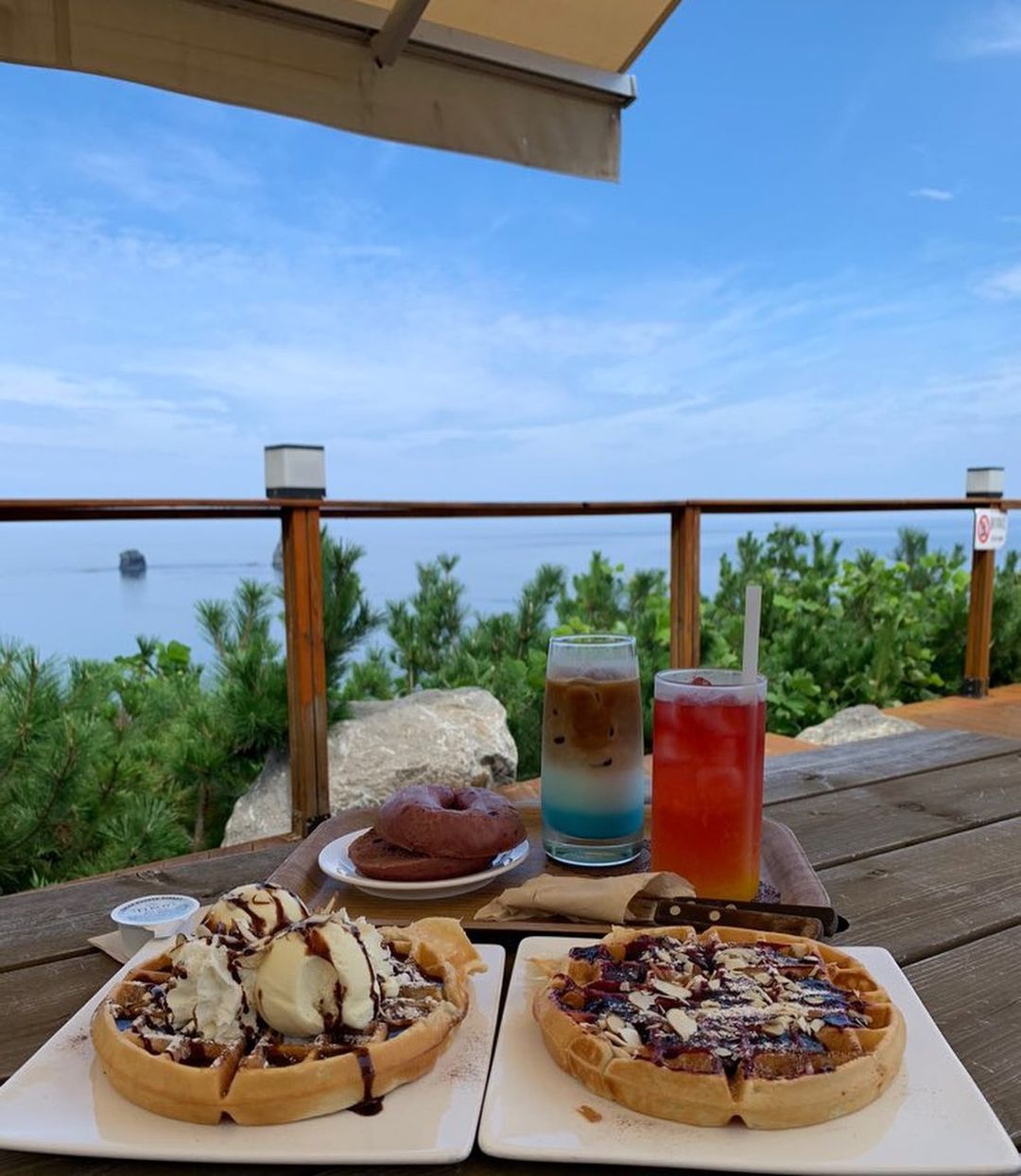 휴행복한펜션 & 카페